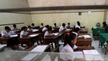GTT Kategori 2 Berharap SK Daerah, Ini Kata Bupati Rendra